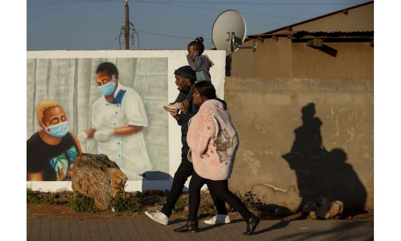 Sudáfrica intensifica la campaña de vacunación, demasiado tarde para este aumento